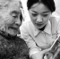 104岁老太做白内障手术：要看儿孙和世界 - 江苏音符