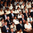 特朗普国会首秀 民主党女议员穿白衣抗议 - 江苏音符