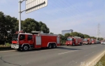 男子报假警称装1000吨油罐车着火 消防出动9辆消防车 - 消防总队