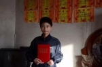 2014年，庞众望入围河北省第三届青少年自强之星时老师给拍摄的照片 - 南京市教育局