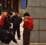铁门外是大方巷，作者摄于2005年。  本文图均为作者供图 - 新浪江苏