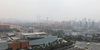 图为23日南京上空，随着冷空气来袭，雾霾较前些天有所好转。　杨颜慈　摄 - 江苏新闻网