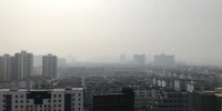此前扬州的雾霾天气。　崔佳明　摄 - 江苏新闻网