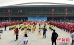 29日，扬州市第十七届全民健身体育节开幕。　乔志刚　摄 - 江苏新闻网