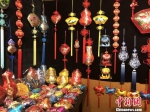 图为现场展示的五彩香包。　杨颜慈 摄 - 江苏新闻网