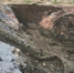 生活垃圾填埋场与钢渣混杂一块。图片来源：生态环境部官方微博 - 江苏新闻网