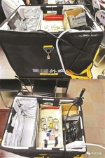 嫌疑人将伪基站等设备藏在外卖箱中。供图/腾讯守护者计划 - 新浪江苏