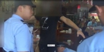 持刀伤害嫌疑人在火锅店被抓获。 历下警方供图 - 新浪江苏