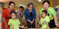 黄晓薇代表沈跃跃主席看望慰问中华女子学院和中国儿童中心教职员工 - 妇女联合会