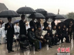 10日晨，南京大屠杀死难者家庭祭告活动在侵华日军南京大屠杀遇难同胞纪念馆举行。　朱晓颖 摄 - 江苏新闻网