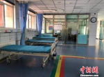 青海省海南州人民医院的急诊大厅。　朱晓颖 摄 - 江苏新闻网