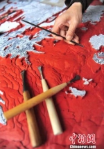 图为作为中国传统工艺之一，扬州漆器历史悠久，技艺精湛。(资料图) 扬州市委宣传部供图 摄 - 江苏新闻网