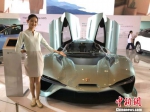 国庆节期间，2019（第十八届）南京国际车展在南京国际博览中心举办。图为外形时尚、充满科技感的蔚来汽车。　朱晓颖　摄 - 江苏新闻网