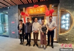 居长龙和徒弟打造的淮扬菜餐馆。　杨烊 摄 - 江苏新闻网