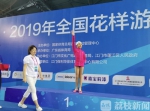 小姑娘真厉害 南京女娃全国花样游泳比赛中连夺两金 - 新浪江苏