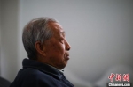 年近九旬的南京大屠杀幸存者陈德寿接受记者采访。　泱波 摄 - 江苏新闻网
