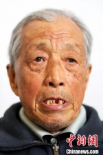 年近九旬的南京大屠杀幸存者陈德寿。　泱波 摄 - 江苏新闻网