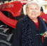 一元钱上的拖拉机奶奶逝世：系中国首位女拖拉机手 - 新浪江苏