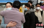 江苏已接连派出千余名医护人员驰援湖北。 　　　泱波 摄 - 江苏新闻网