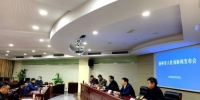 3月23日，扬州召开新闻发布会，该市人社局发布今年十大重点工作。　崔佳明　摄 - 江苏新闻网