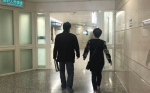 　郭海、张萍夫妇在医院。新京报记者 雷燕超 摄 - 新浪江苏