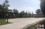 潮河村河边屋前的村民休闲园。　于从文 摄 - 江苏新闻网