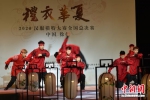 徐州炸舞阵线带来的汉服街舞表演《国潮汉风》，古典与现代在这里已经水乳交融。 - 江苏新闻网