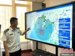 阮玉林宣布滨湖区太湖水域渔政雷达监管系统将于10月1日0时起正式启用。　孙权 摄 - 江苏新闻网