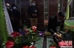 25日，南京市首个“生命菁华”葬安放仪式在雨花台功德园举行。　泱波 摄 - 江苏新闻网
