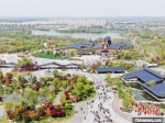4月8日，扬州世园会开幕，首日入园参观人数已达2.8万。　泱波　摄 - 江苏新闻网