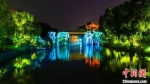 今年夏日，瘦西湖推出主题为“二分明月忆扬州”的夜游。　刘江瑞　摄 - 江苏新闻网