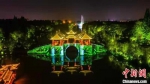 再现唐代诗人徐凝笔下的“天下三分明月夜，二分无赖是扬州”的盛景。　刘江瑞 摄 - 江苏新闻网