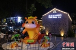 “鱼龙巷”创意街区开街迎客。　南京旅游集团供图 - 江苏新闻网