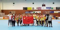 2019年南京女孩黄瑞欣与同伴一起选入国家队，代表中国远赴西班牙巴塞罗那参加当年的轮滑全项目世锦赛。　被采访人供图 - 江苏新闻网