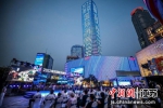 “2022南京国际消费节·夜之金陵”活动开启。丁雪摄 - 江苏新闻网