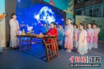 扬州仁丰里历史文化街区再现古代中秋拜月场景。 - 江苏新闻网