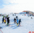 游客在滑雪 - 江苏新闻网