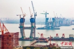 正在建设中的常泰长江大桥。　泱波　摄 - 江苏新闻网