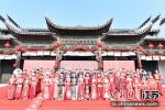 集体婚礼。单丹 摄 - 江苏新闻网