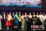 汤非乡愁主题音乐会在扬州开唱，用歌声感恩家乡。徐美琴 摄 - 江苏新闻网
